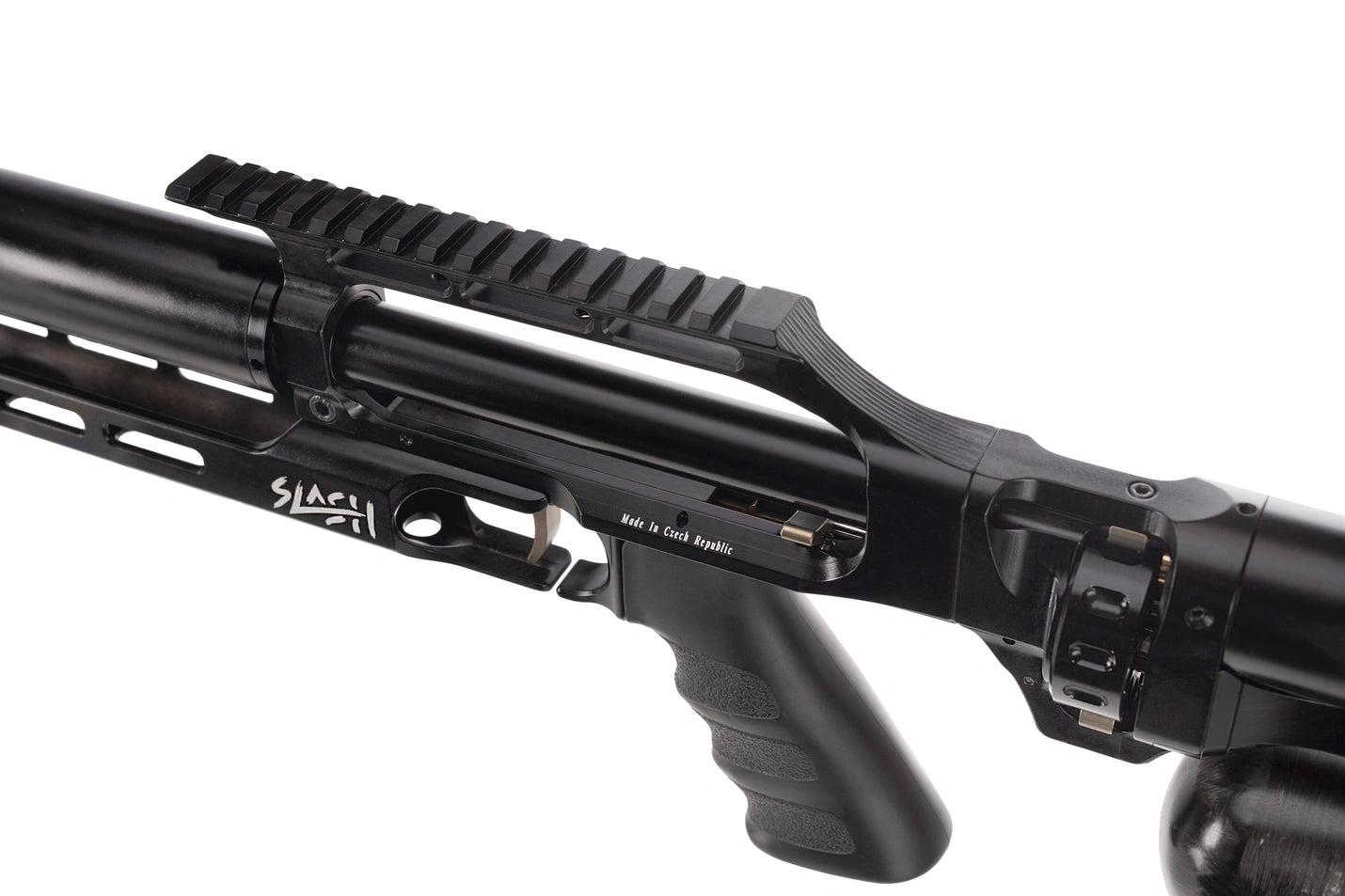 Taipan Slash Standard