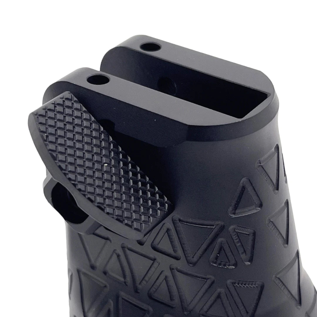 Saber Tactical AR-Style Vertical Grip